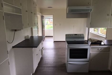 Photo of property in 20 Treeway, Sunnyhills, Auckland, 2010