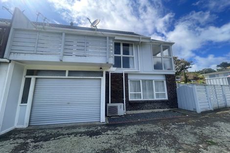 Photo of property in 15 Burdendale Grove, Churton Park, Wellington, 6037