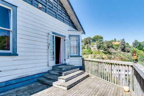 Photo of property in 40 Faraday Street, Hospital Hill, Napier, 4110