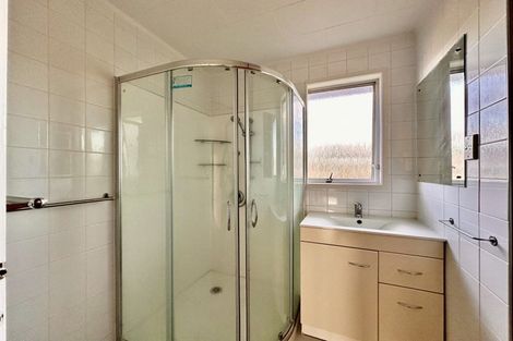 Photo of property in 38 Sharland Avenue, Manurewa, Auckland, 2102