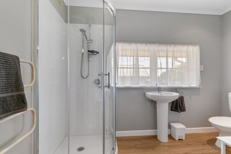 Photo of property in 389 Kawiu Road, Levin, 5510