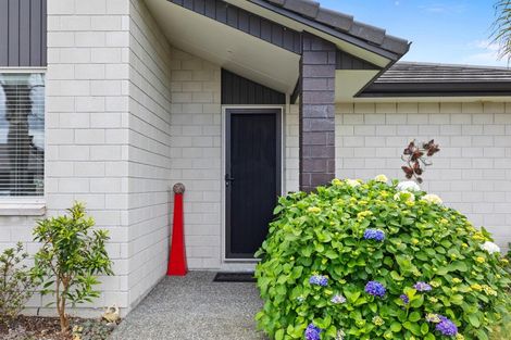 Photo of property in 3 Sandspit Way, Papamoa Beach, Papamoa, 3118