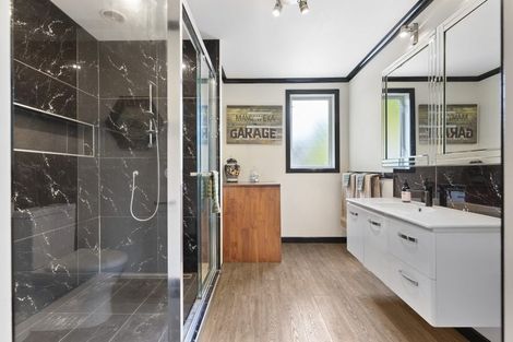 Photo of property in 2/11 Rangeview Road, Sunnyvale, Auckland, 0612