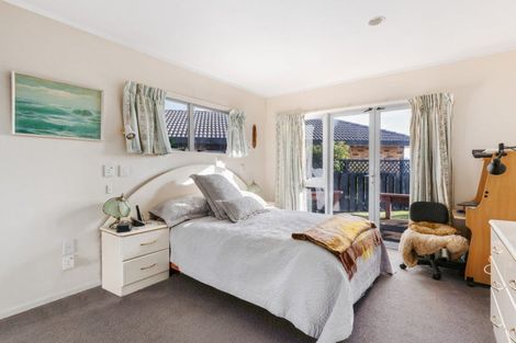 Photo of property in 14 Claridge Place, Mount Maunganui, 3116