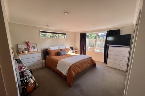 Photo of property in 2/220 Avonhead Road, Avonhead, Christchurch, 8042