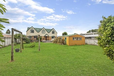 Photo of property in 34 The Crescent, Waihi Beach, 3611
