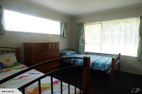 Photo of property in 48 Fyvie Avenue, Tawa, Wellington, 5028