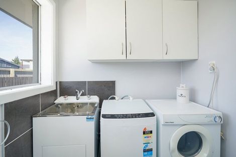 Photo of property in 75 Glenalmond Crescent, Rockdale, Invercargill, 9812