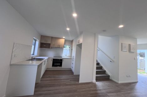 Photo of property in 7 Sheralee Place, Bucklands Beach, Auckland, 2014