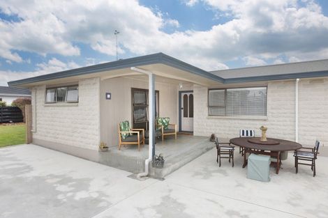 Photo of property in 1 Caroline Drive, Feilding, 4702