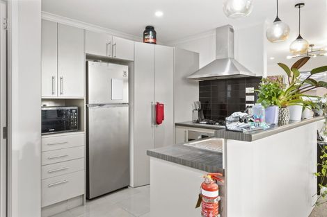 Photo of property in 4 Southbrook Close, Glenview, Hamilton, 3206