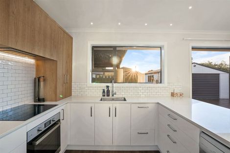 Photo of property in 10 Pahau Place, Cracroft, Christchurch, 8025