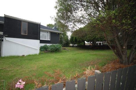 Photo of property in 21 Amberley Avenue, Te Atatu South, Auckland, 0610