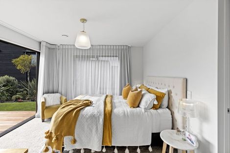 Photo of property in 10 Pendeen Crescent, Jacks Point, Queenstown, 9371