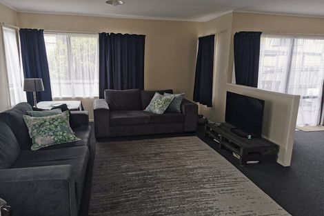 Photo of property in 42 Sandgate Avenue, Botany Downs, Auckland, 2010