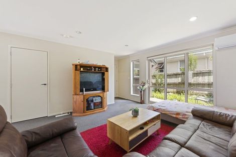 Photo of property in 32 Akeake Lane, Manurewa, Auckland, 2102