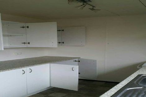 Photo of property in 1/15 Cyril Crescent, West Harbour, Auckland, 0618