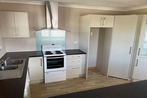 Photo of property in 307 Shakespeare Street, Leamington, Cambridge, 3432