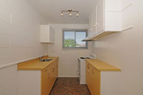 Photo of property in 4/19 Pirie Crescent, Moera, Lower Hutt, 5010