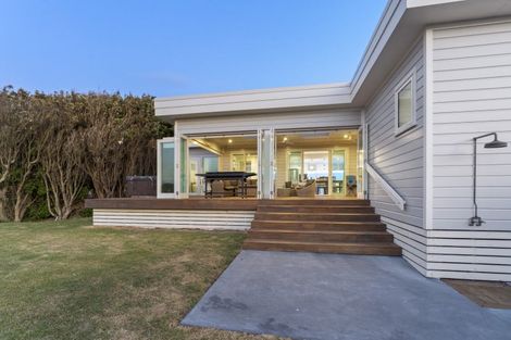Photo of property in 10 Mariri Place, Waitarere Beach, Levin, 5510