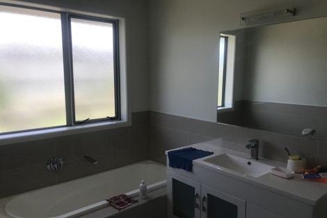 Photo of property in 5 Capricorn Place, Rototuna North, Hamilton, 3210