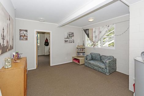 Photo of property in 224 Don Buck Road, Massey, Auckland, 0614
