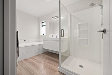 Photo of property in 2 Probert Crescent, Chartwell, Hamilton, 3210