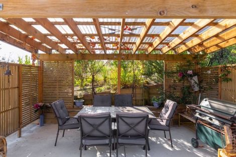 Photo of property in 9 Tui Drive, Picton, 7220