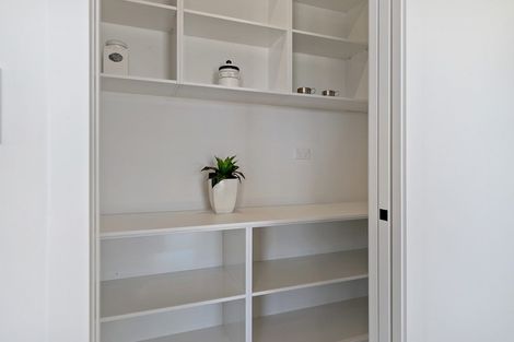 Photo of property in 15 Sydney Place, Flagstaff, Hamilton, 3210