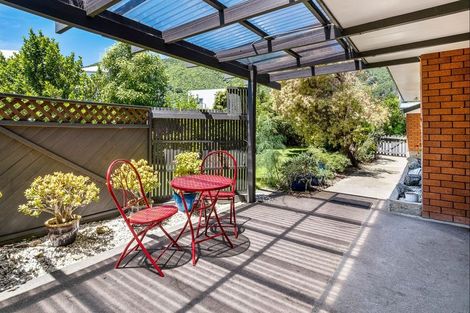 Photo of property in 102 Moana View Road, Waikawa, Picton, 7220