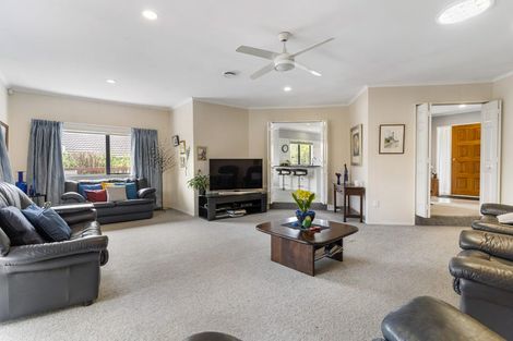 Photo of property in 12 Daria Place, Northpark, Auckland, 2013