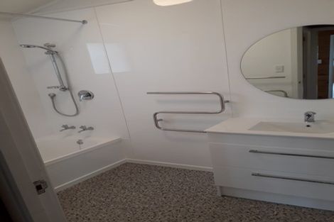 Photo of property in 23 Te Rangitautahanga Road, Turangi, 3334