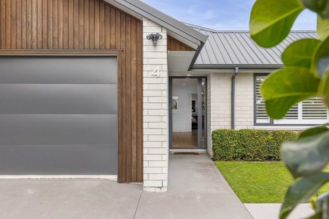 Photo of property in 4 Taylor Street, Cambridge, 3434