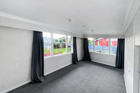 Photo of property in 75 Albert Street, Winton, 9720