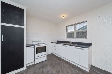 Photo of property in 5 Murray Avenue, Hawera, 4610