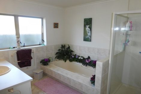 Photo of property in 52 Harbour Road, Ohope, 3121