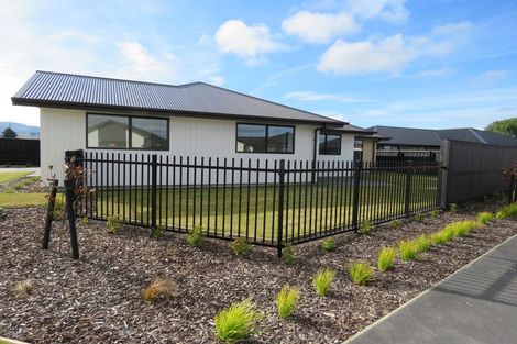 Photo of property in 2 Fauna Street, Halswell, Christchurch, 8025
