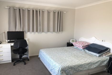 Photo of property in 194 Bleakhouse Road, Mellons Bay, Auckland, 2014