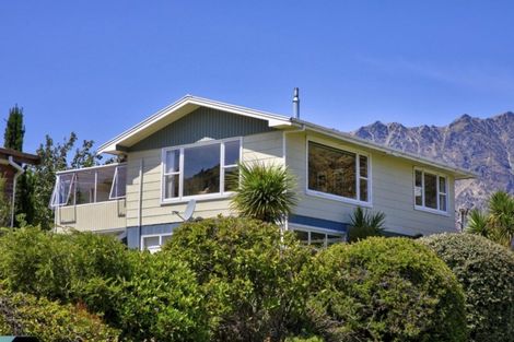 Photo of property in 22 Lake Avenue, Frankton, Queenstown, 9300