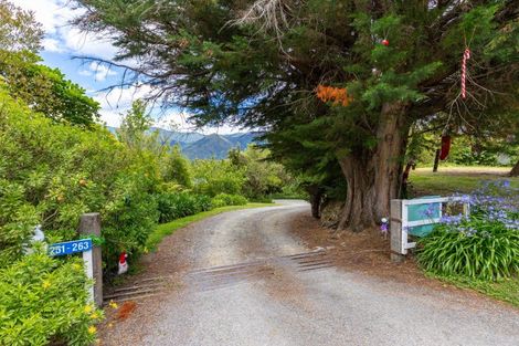 Photo of property in 257 Queen Charlotte Drive, Havelock, 7281