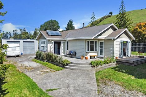 Photo of property in 768 Mountain Road, Lepperton, Inglewood, 4389