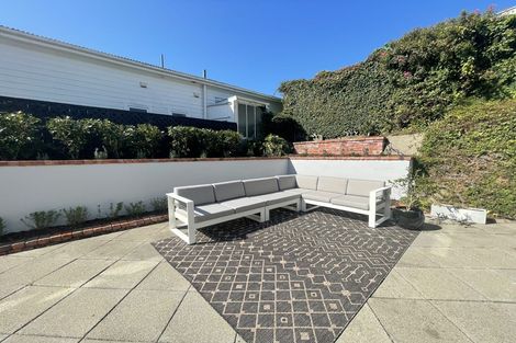 Photo of property in 22 Plunket Street, Kelburn, Wellington, 6012