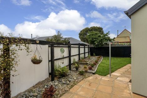 Photo of property in 23 Coates Place, Rangiora, 7400