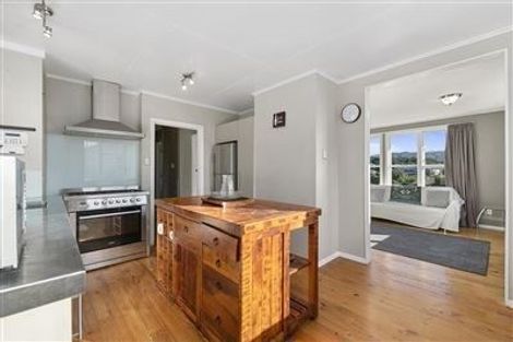 Photo of property in 27 Durham Street, Cannons Creek, Porirua, 5024