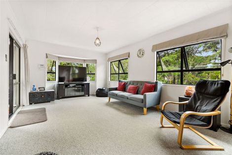 Photo of property in 9 Luxor Place, Massey, Auckland, 0614