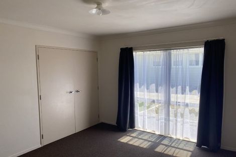 Photo of property in 61 Lipscombe Crescent, Havelock North, 4130