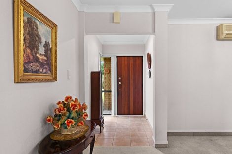 Photo of property in 2 Washington Place, Havelock North, 4130