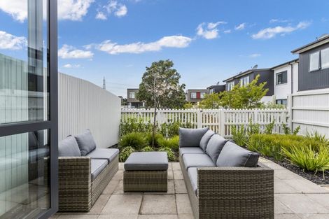 Photo of property in 7 Tahuhu Road, Mount Wellington, Auckland, 1062