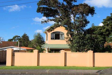 Photo of property in 4 Pah Road, Cockle Bay, Auckland, 2014