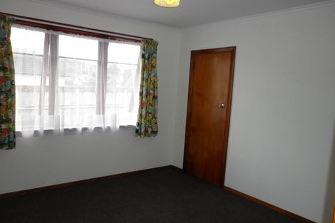Photo of property in 43 Totara Park Road, Clouston Park, Upper Hutt, 5018